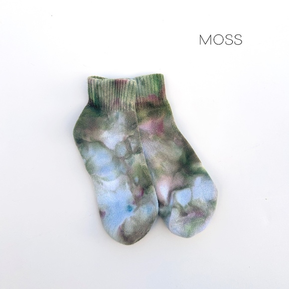 Kids Tie Dye Socks Moss Green Blue Ice Dye Socks Mid Crew Hand Dyed Sox Size M - Picture 1 of 3